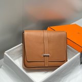 Luxury Hermes Steve Light Junior Mailing Envelope Bag